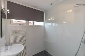 Modern Comfort, Close to the Beach