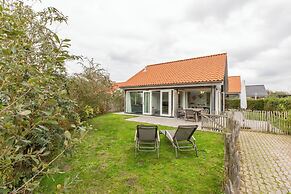Modern Comfort, Close to the Beach