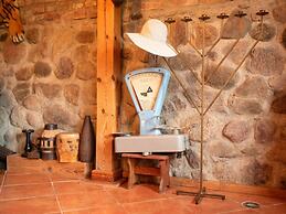 Atmospheric Holiday Home With a Swimming Pool