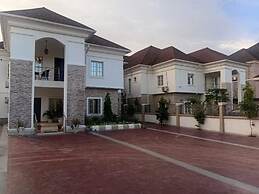 Deluxe Indulgence Hotel and Suites