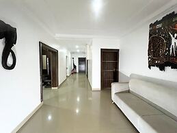 Deluxe Indulgence Hotel and Suites