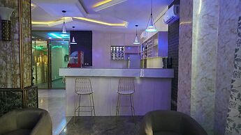 Deluxe Indulgence Hotel and Suites