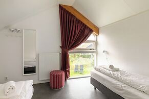 Wonderful Beach Holiday Home for 6