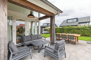6-person Holiday Home in Renesse