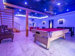 Comfortable House With a Swimming Pool and Sauna