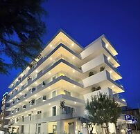 SCHIAVON BEACH PALACE
