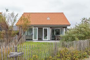 Beachside Modern Holiday Home for 6