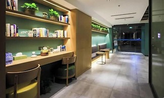 QiuGuo Hotel Chongwenmen Metro Branch