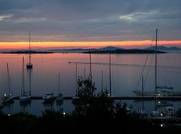 Holiday Home Mirta