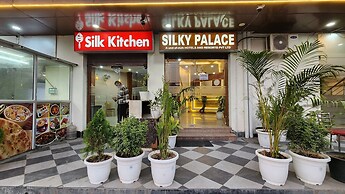 Hotel Silky Palace