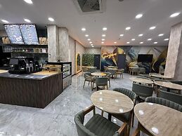 Dual Hotel