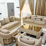 HOUSE 575