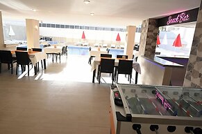 HOTEL ROXX ROYAL