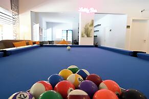 HOTEL ROXX ROYAL