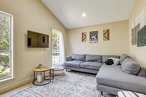 3 Mi to Dtwn Temple: Group-ready Home w/ Yard