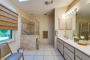 Spacious Hernando Home: Community Pool + Lake!