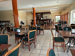 Los Naranjos Hotel