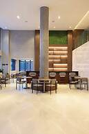 Luxury Stay Steps from Praia Brava