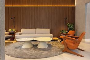 Luxury Stay Steps from Praia Brava