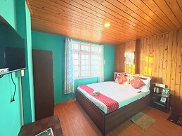 Hotel Pinecrest Inn Darjeeling