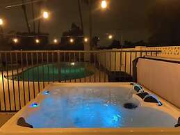 Desert Oasis in Mesa- Poolside & Hot Tub