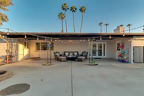 Desert Oasis in Mesa- Poolside & Hot Tub