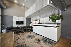 The Moon 1 Hotel
