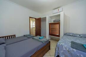 Casa c Piscina e Churrasqueira em Condom nio