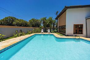 Casa c Piscina e Churrasqueira em Condom nio