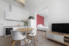 Palazzo Pedretti by Halldis