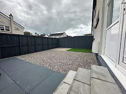 Family - Garden - Parking - Wifi - Sleeps 5