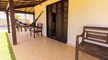 Casa com Jacuzzi Piscina e Garagem em Jacu pe