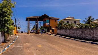 Casa com Jacuzzi Piscina e Garagem em Jacu pe