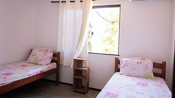 Casa com Jacuzzi Piscina e Garagem em Jacu pe