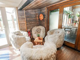 Glamping Pod 1 - Gower