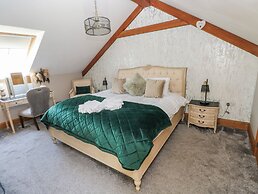 Rose Apartment - Gower