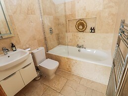 Rose Apartment - Gower