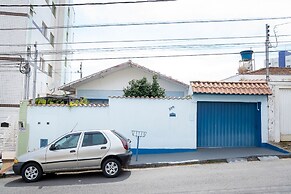 Casa Pet Friendly c 3 Quartos e Garagem no Jardim