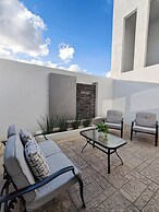San Carlos Apartment