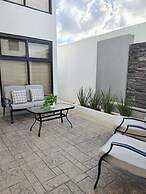 San Carlos Apartment
