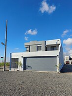 San Carlos Apartment