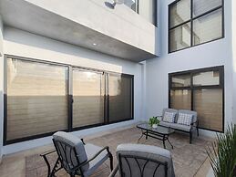 San Carlos Apartment