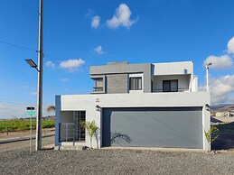 San Carlos Apartment