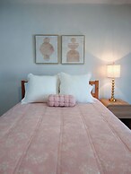 San Carlos Apartment