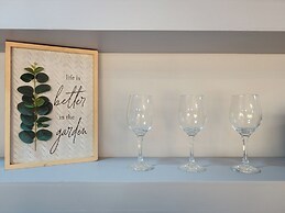 San Carlos Apartment