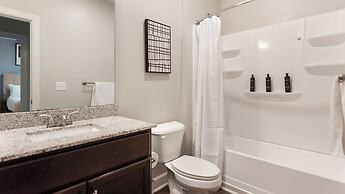 Landing Apartments Greer - Sugar Creek