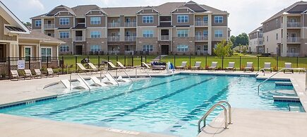Landing Apartments Greer - Sugar Creek
