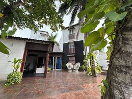 Auaecoco Hotel