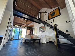 Auaecoco Hotel