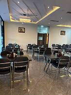 Jodhana Raj Hotel & Restaurant